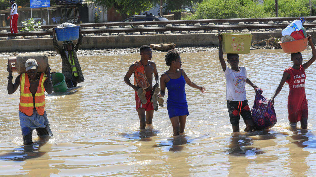 INACOM une-se à iniciativa do MINTTICS abraço solidário Benguela